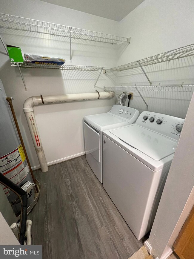 10919 Postern Ct unit 40, Manassas, VA 20109 - photo 3