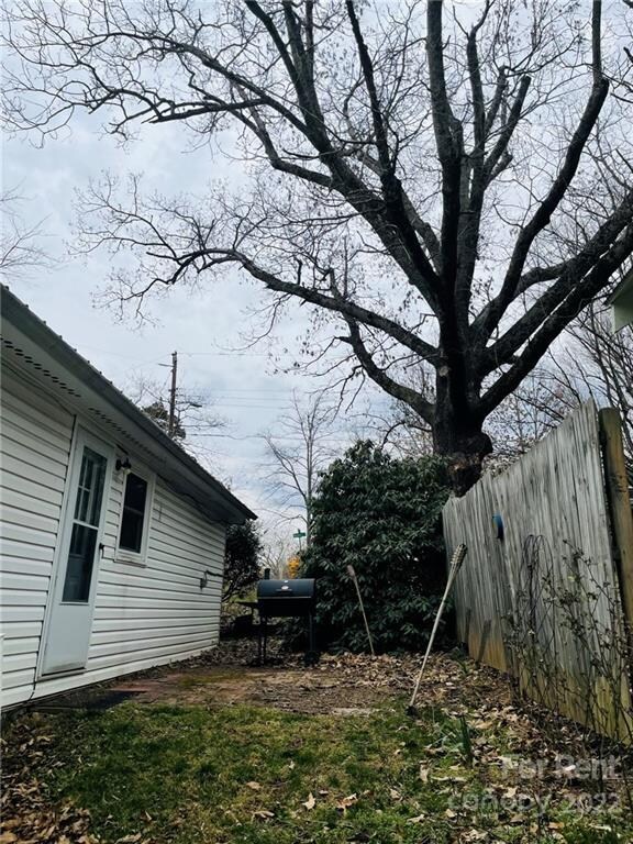 728 Center St, Asheville, NC 28803 - photo 4