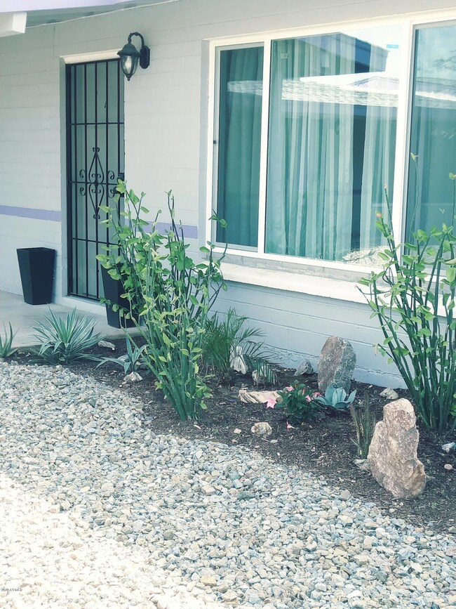 3615 E Glenrosa Ave unit 4, Phoenix, AZ 85018 - photo 2