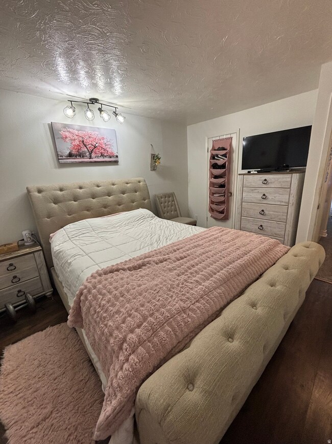 460 E Creekside Cir unit B, Murray, UT 84107 - photo 7