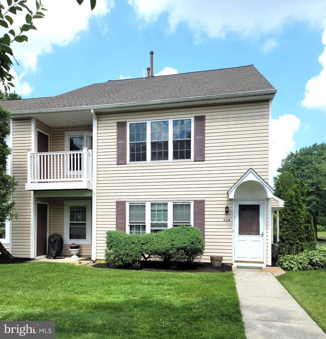 624 Yorkshire Ct unit 624, Sewell, NJ 08080 - photo 4