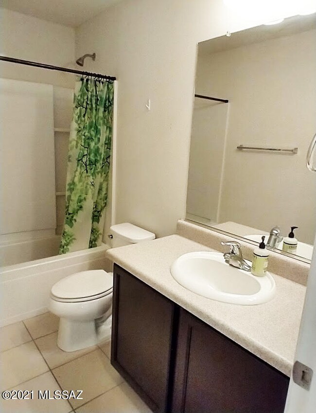Hall-Bath