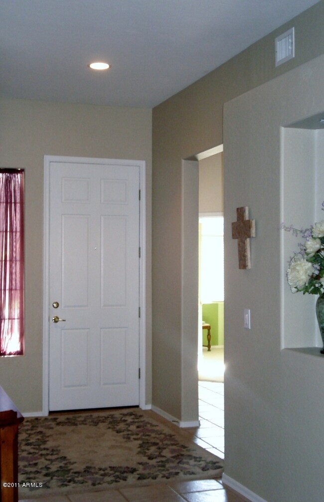 4- front foyer