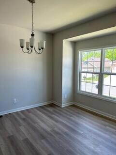 4 - Bee DR ST