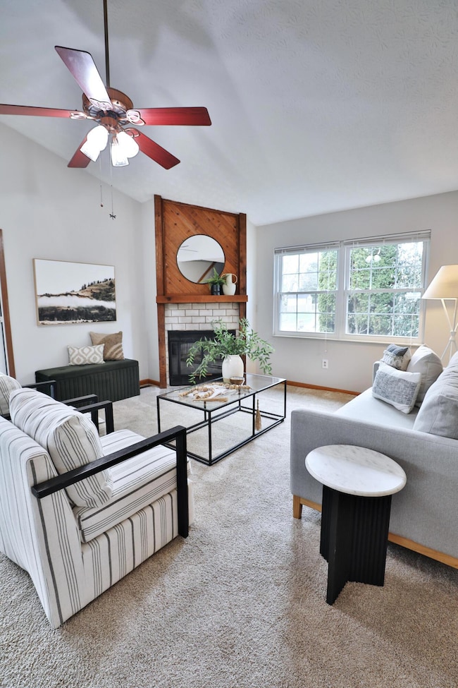 3661 Mountshannon Rd, Columbus, OH 43221 - photo 6