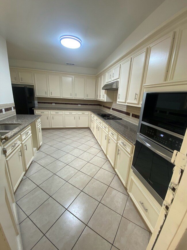 11864 Taylorcrest Rd, Houston, TX 77024 - photo 6