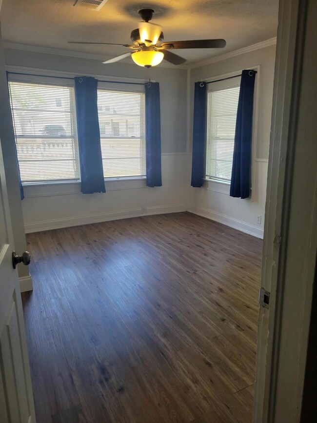 712 Jameson St, Weatherford, TX 76086 - photo 3