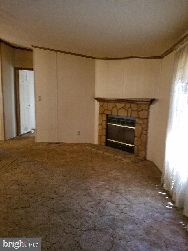 11 N Bruce St, Laurel, MD 20724 - photo 6