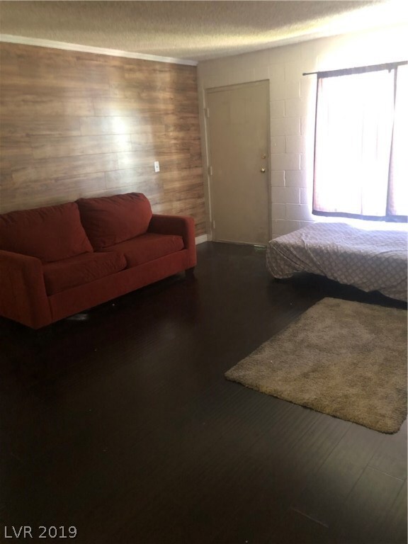 615 S Royal Crest Cir unit 14, Las Vegas, NV 89169 - photo 4