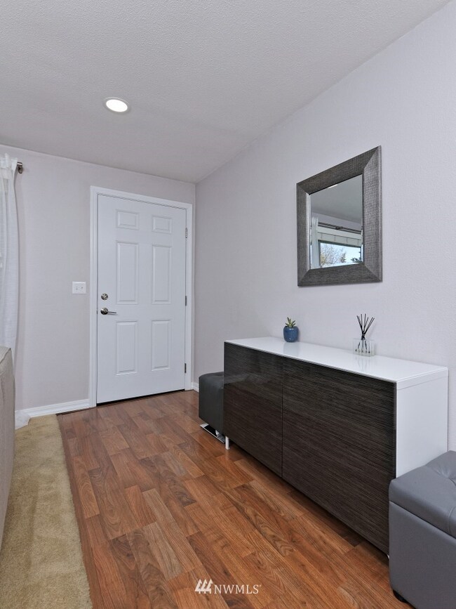 24230 14th Ave S, Des Moines, WA 98198 - photo 5