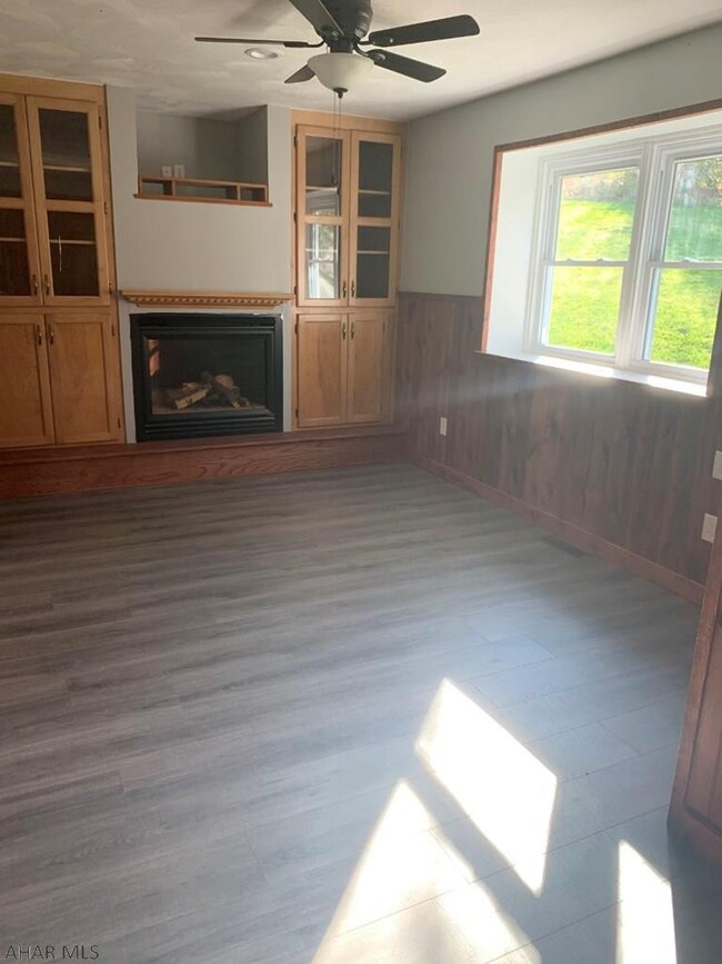 225 Lower Snake Spring Rd, Everett, PA 15537 - photo 4