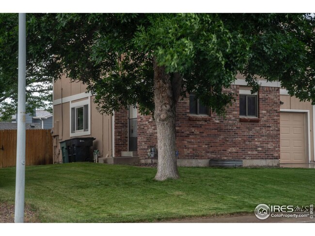 13075 Harrison Dr, Thornton, CO 80241 - photo 4