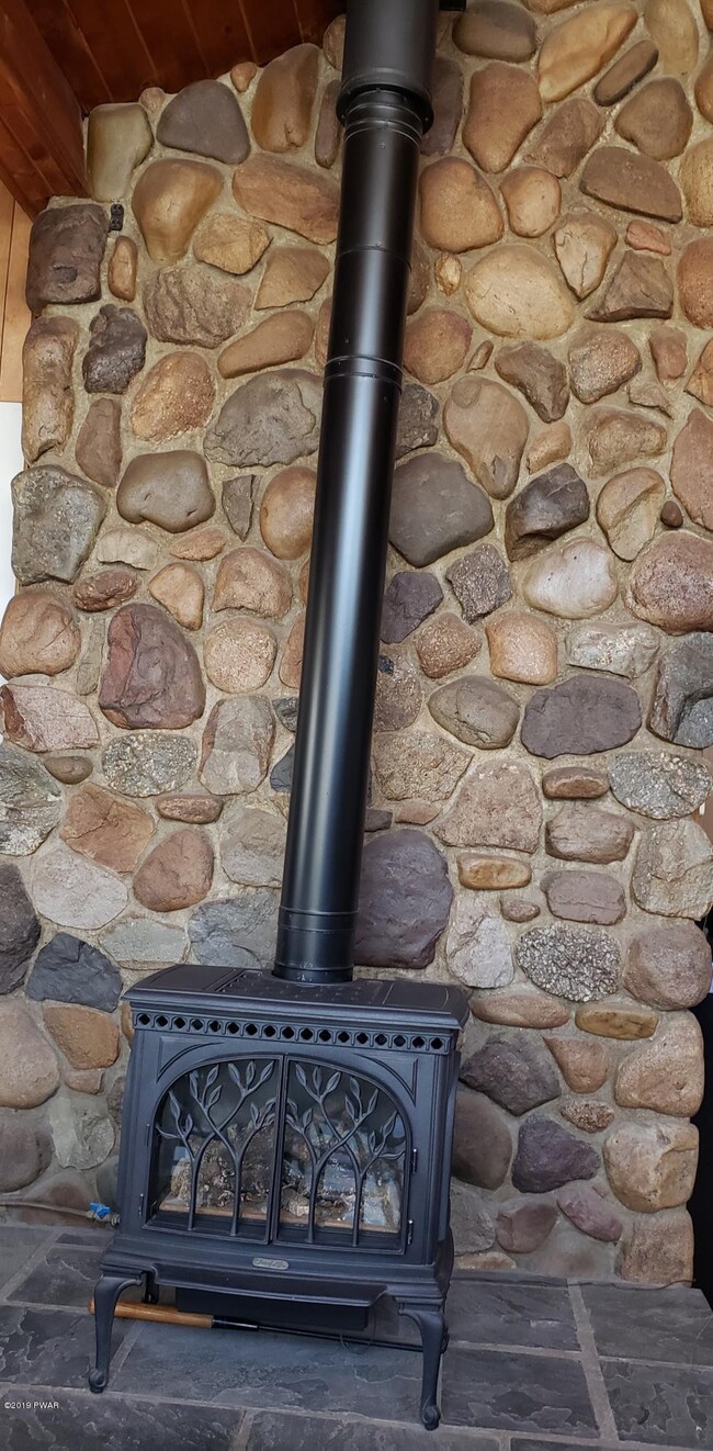 5 Beech Ln, Lake Ariel, PA 18436 - photo 7