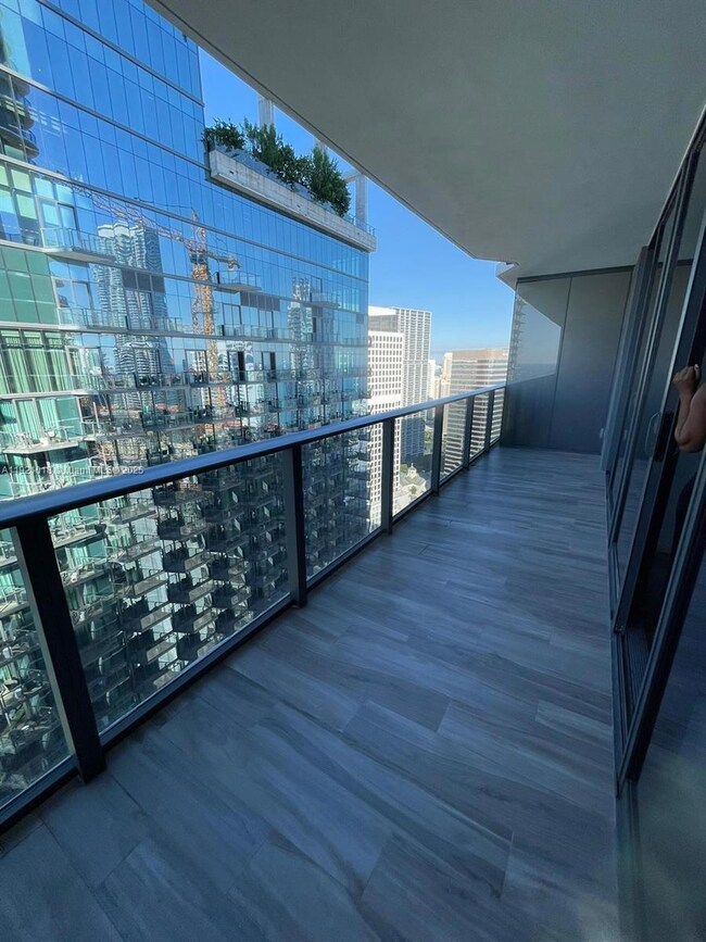 805 S Miami Ave unit 4007, Miami, FL 33136 - photo 3