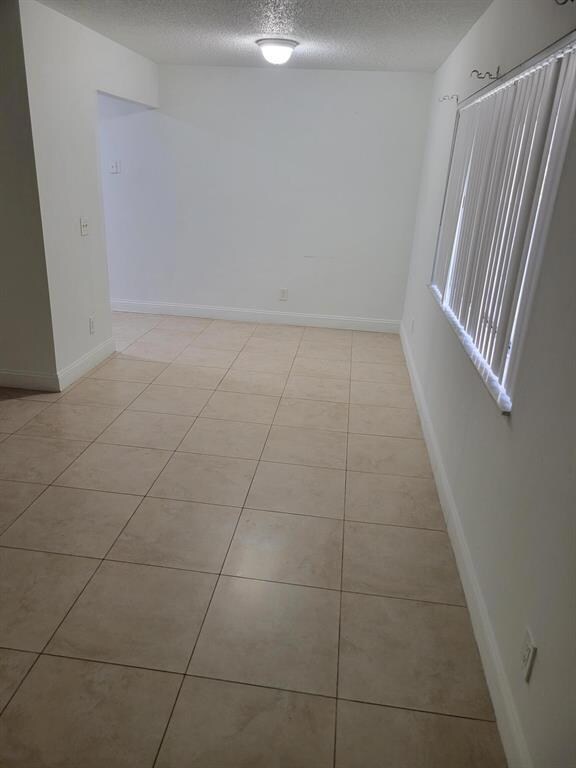 1218 Meadows Cir, Boynton Beach, FL 33436 - photo 3