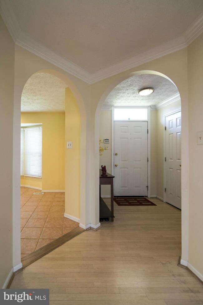 27 Willwood Ct, Baltimore, MD 21209 - photo 2