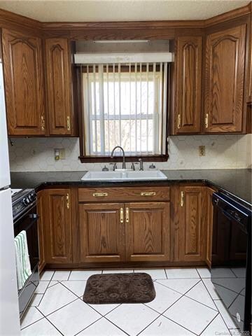 137 Windy Hill Rd, Statesville, NC 28625 - photo 6