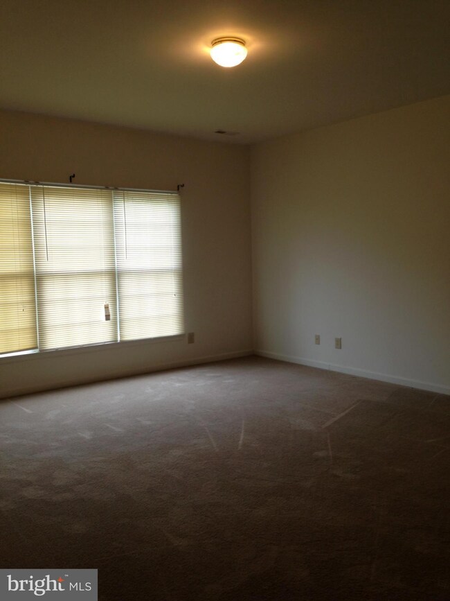 7102 Radford Dr, Fredericksburg, VA 22407 - photo 6