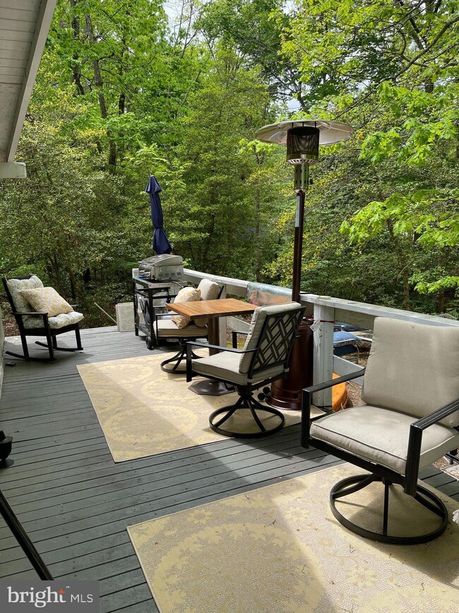 121 Placid Rd, Colonial Beach, VA 22443 - photo 3