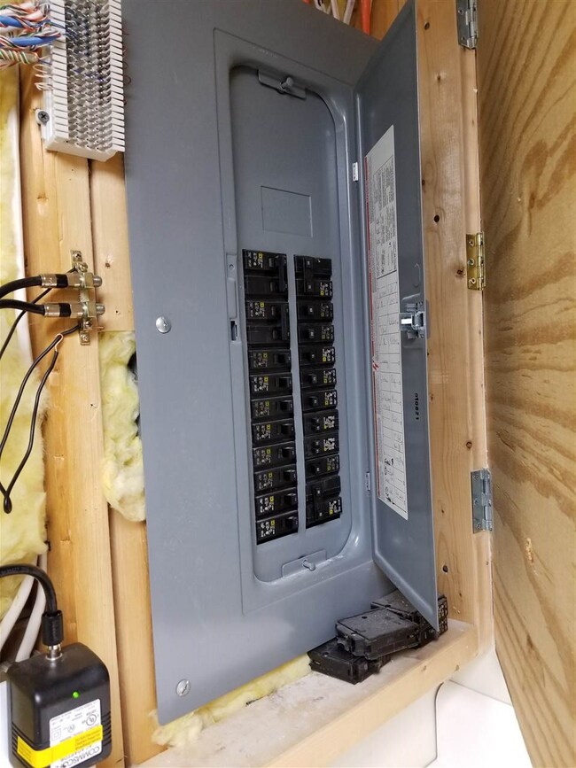 10 Echo Shore Dr, MerriMacK, NH 03054 - photo 6