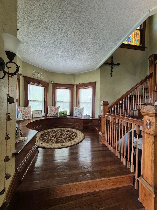 205 N Mulberry St, Eureka, KS 67045 - photo 3