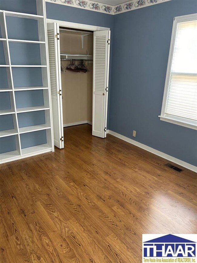 112 S 24th St, Terre Haute, IN 47803 - photo 6