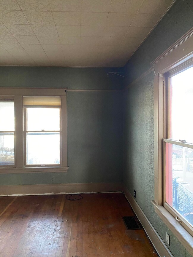 5_living_room