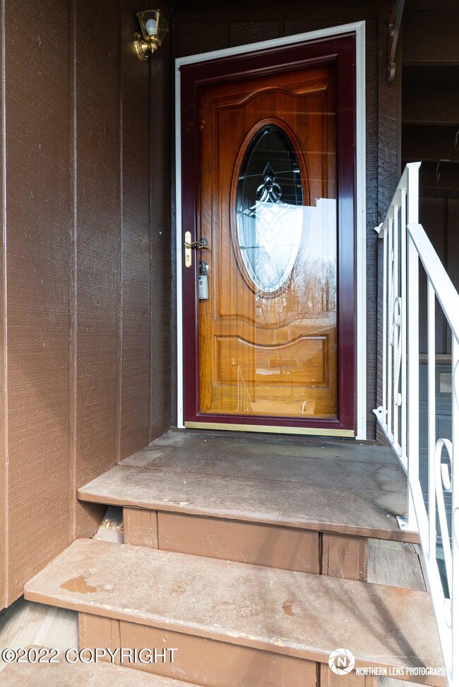 Entrance_Exterior