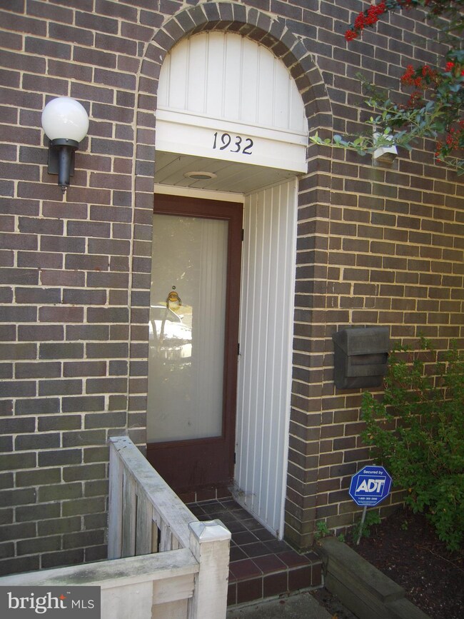 1932 Greenhaven Dr, Baltimore, MD 21209 - photo 2