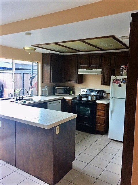 14456 Foothill Blvd unit 12, Sylmar, CA 91342 - photo 5