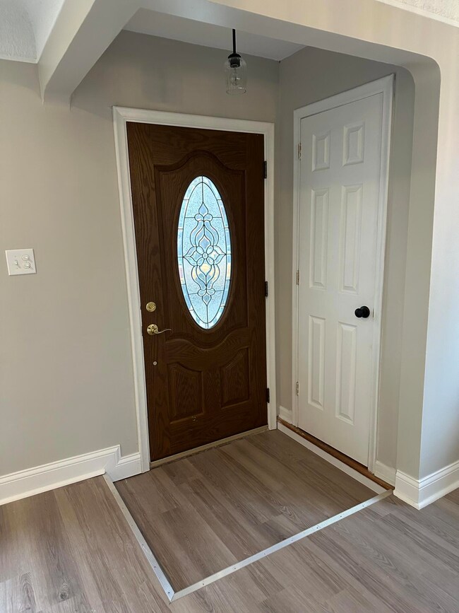 7150 Shenandoah Ave, Allen Park, MI 48101 - photo 3