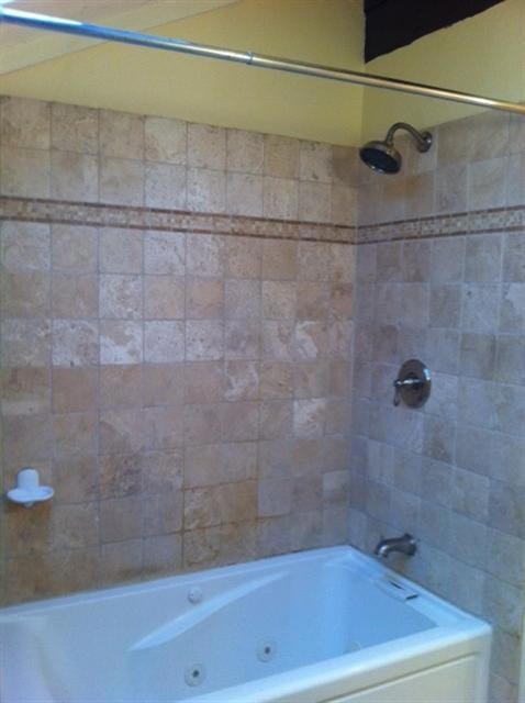 Bath 1 Jetted Tub & Shower