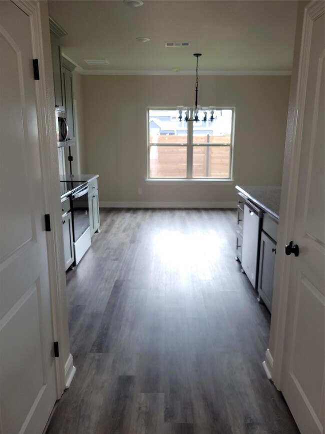 4915 Dry Creek Rd, Sherman, TX 75092 - photo 6