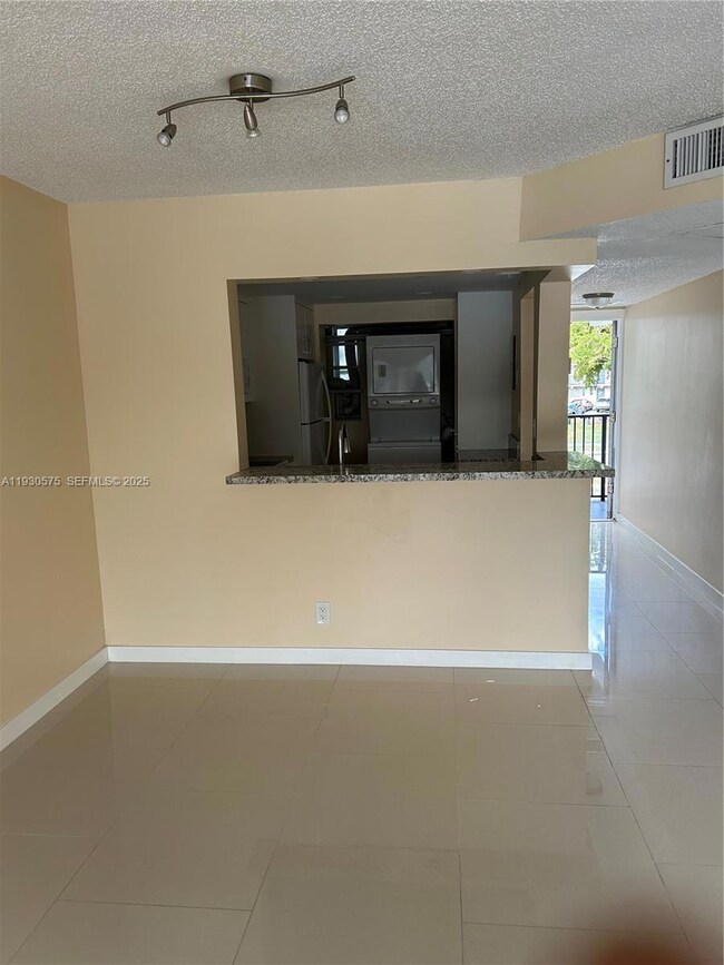 7910 Colony Cir N unit 209, Tamarac, FL 33321 - photo 6