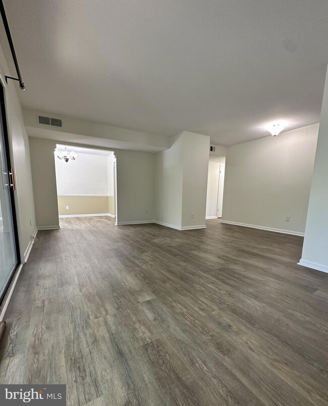 10630 Provincial Dr unit F, Manassas, VA 20109 - photo 5