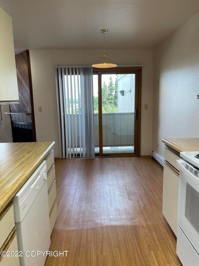 3560 W Dimond Blvd unit A4, Anchorage, AK 99502 - photo 6