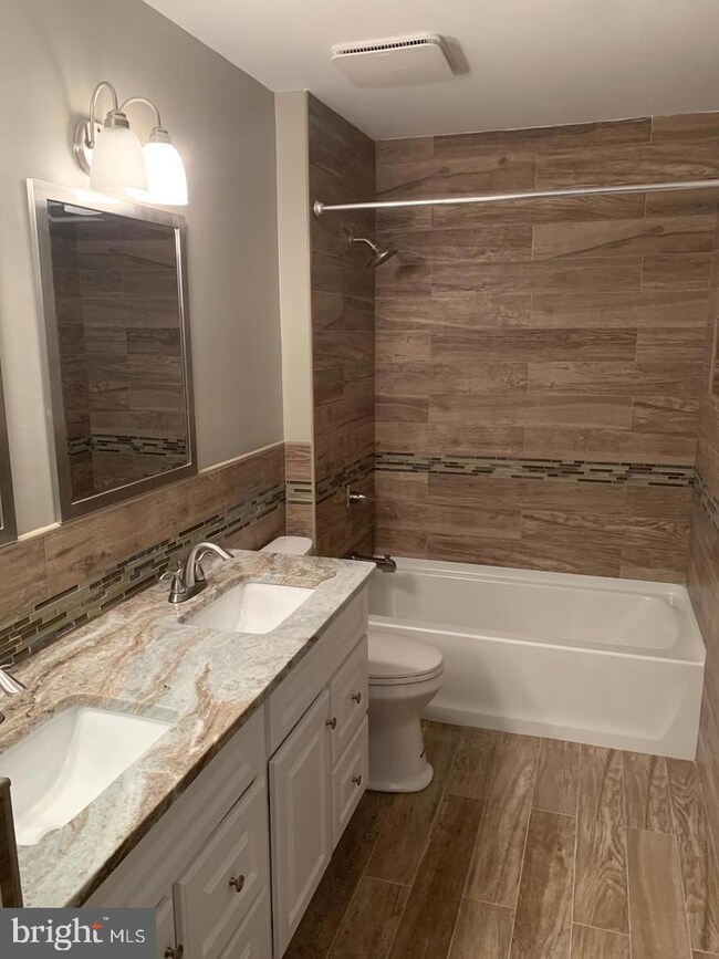 903 Cypress Point Cir, Bowie, MD 20721 - photo 7