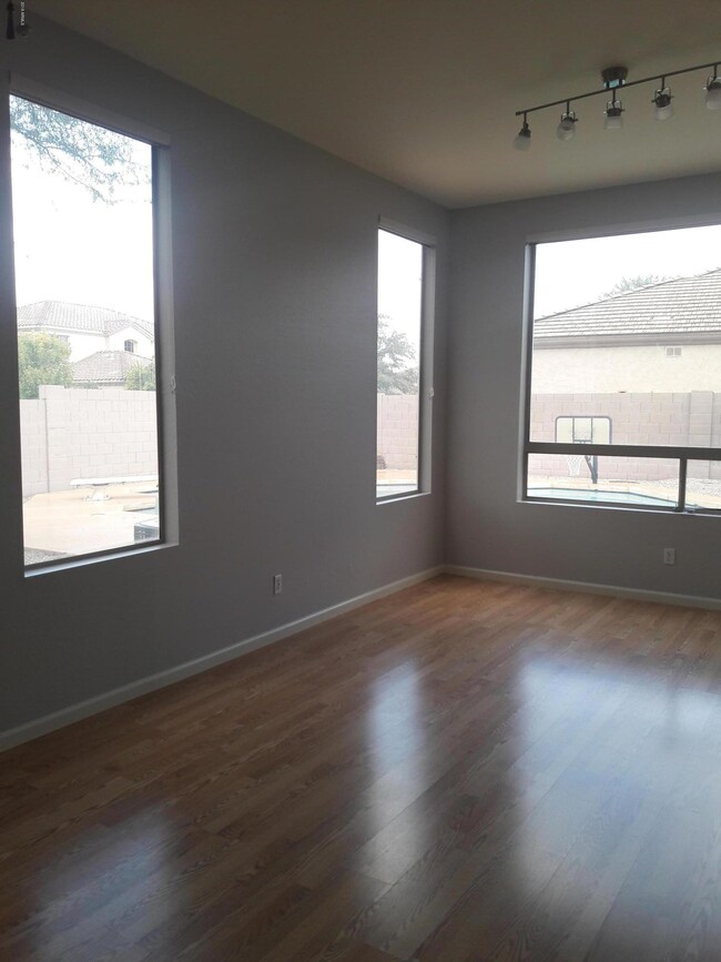 Formal dining1