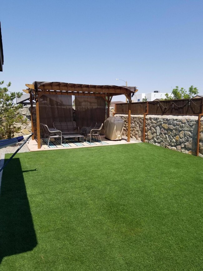 14901 Tim Hardaway Dr, El Paso, TX 79938 - photo 6