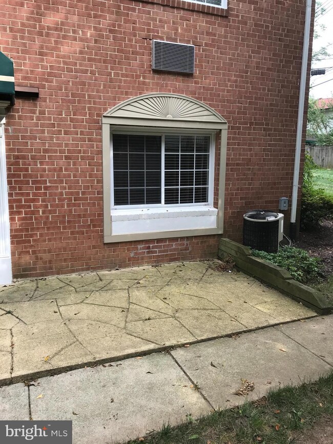 610 Main St unit 501, Laurel, MD 20707 - photo 2