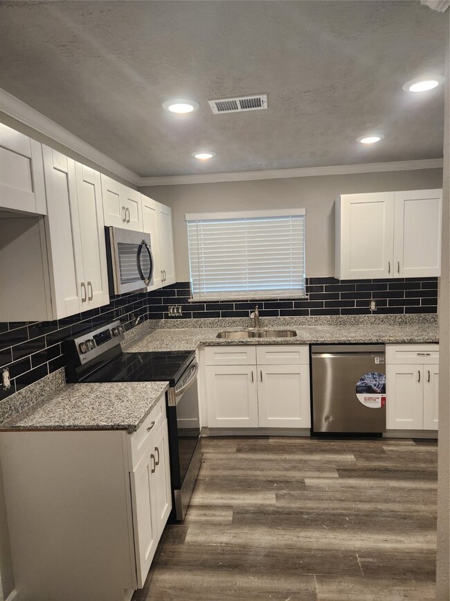 6414 Bazel Brook Dr, Missouri City, TX 77489 - photo 7