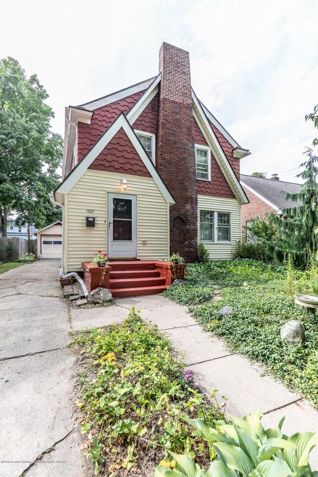 1021 Britten Ave, Lansing, MI 48910 - photo 2