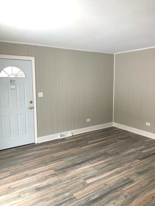 2524 Western Ave, Waukegan, IL 60087 - photo 4