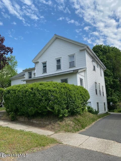 13 West St, Adams, MA 01220 - photo 3