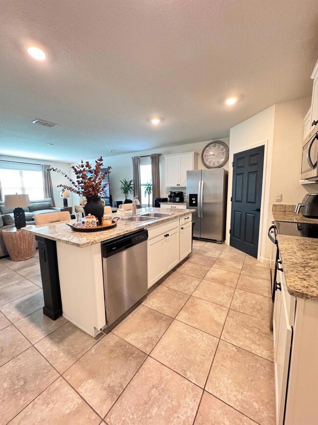 668 Old Country Rd SE, Palm Bay, FL 32909 - photo 6