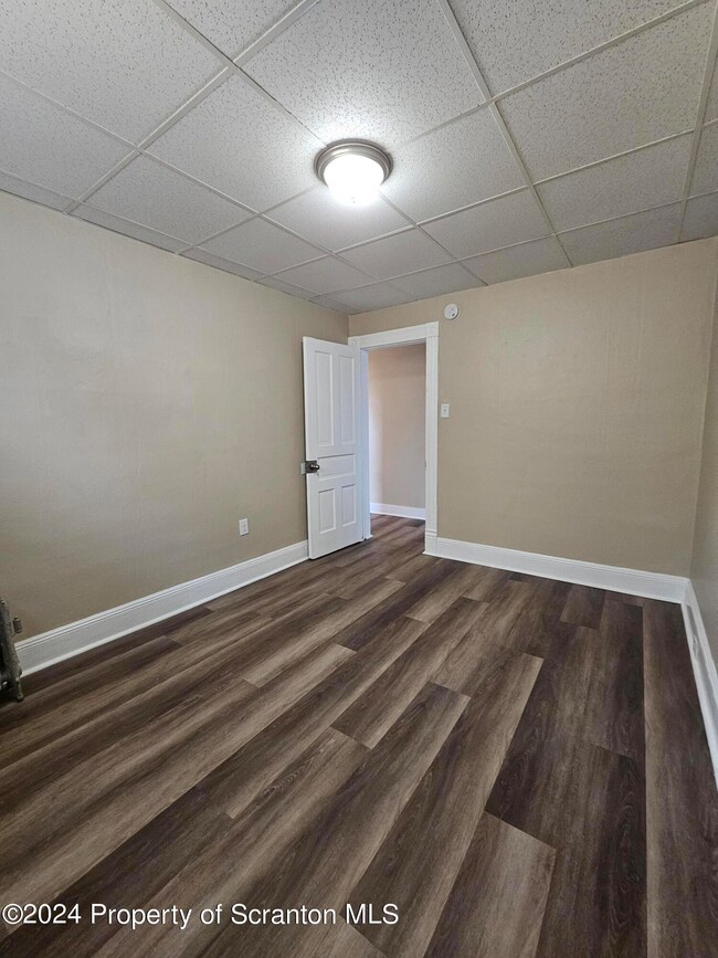 1218 S Main Ave unit 3, Scranton, PA 18504 - photo 5