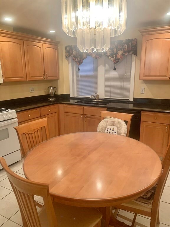 144-144A Salem St, Boston, MA 02113 - photo 2