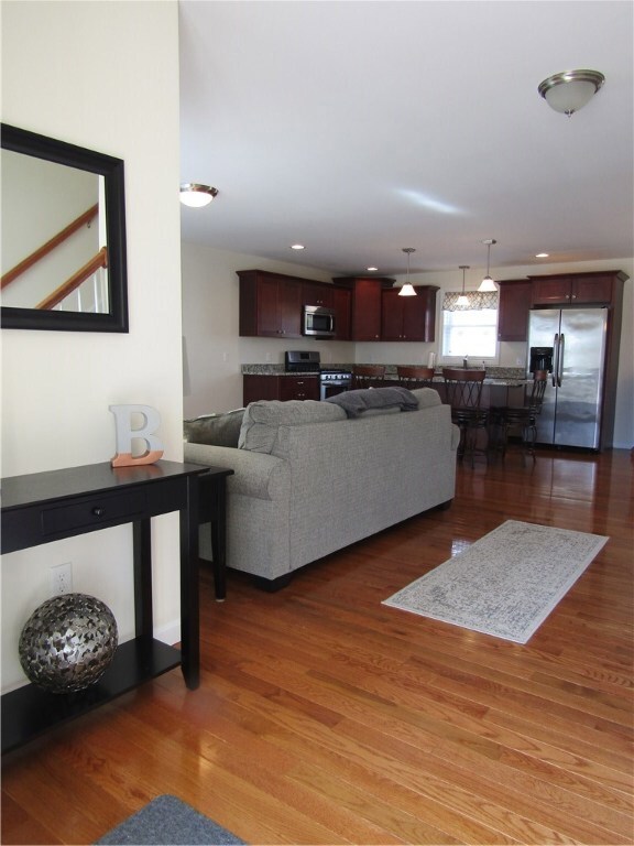 12 Circuit Dr, Cumberland, RI 02864 - photo 7