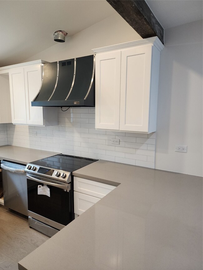 202 E 30th St, Houston, TX 77018 - photo 4