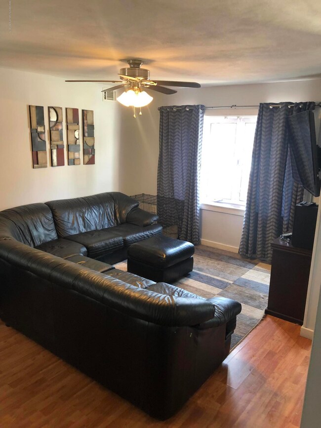 39 Church Ave, Staten Island, NY 10314 - photo 3